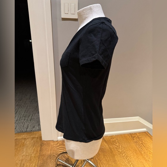 GAP Vintage Wash V-Neck Tee Black XS Pocket T-Shirt - Picture 3 of 8